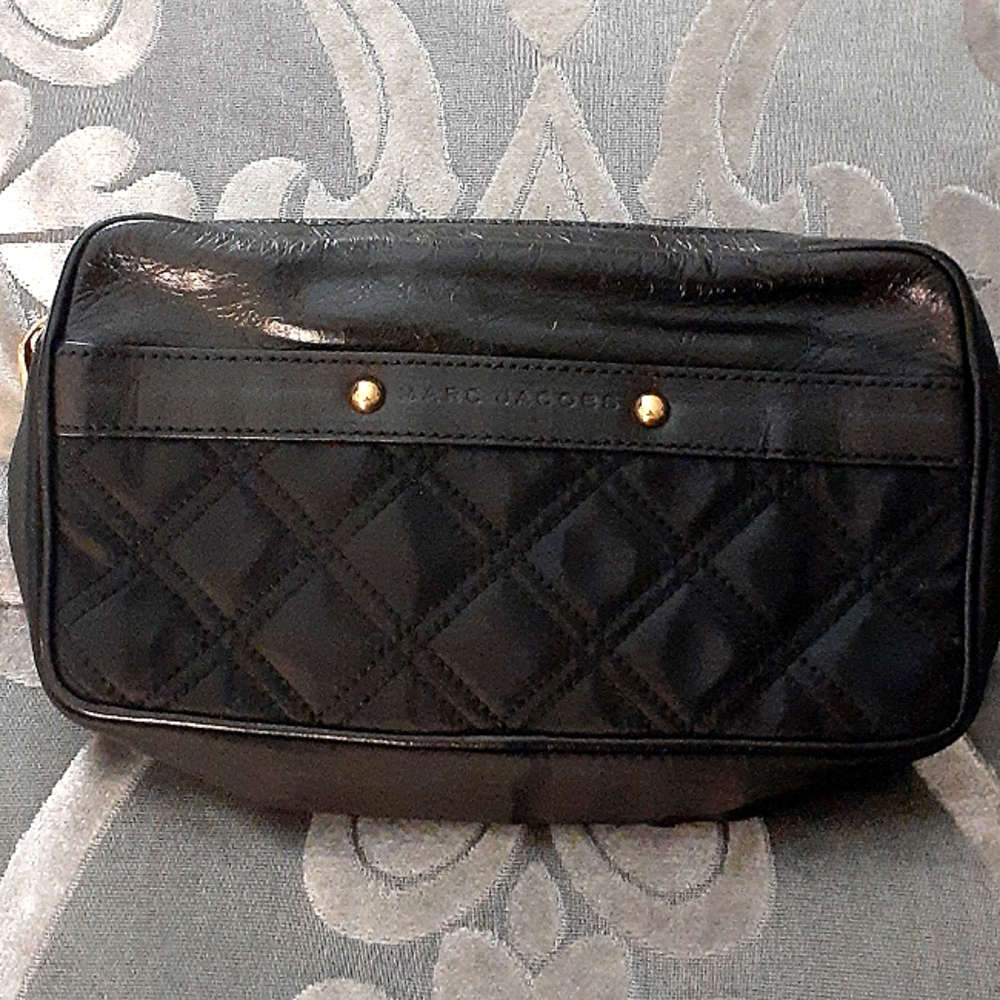 Marc Jacobs black microfiber leather trim